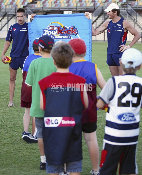 AFL 2006 Media - 2006 Melbourne AFL Community Camp - 46124