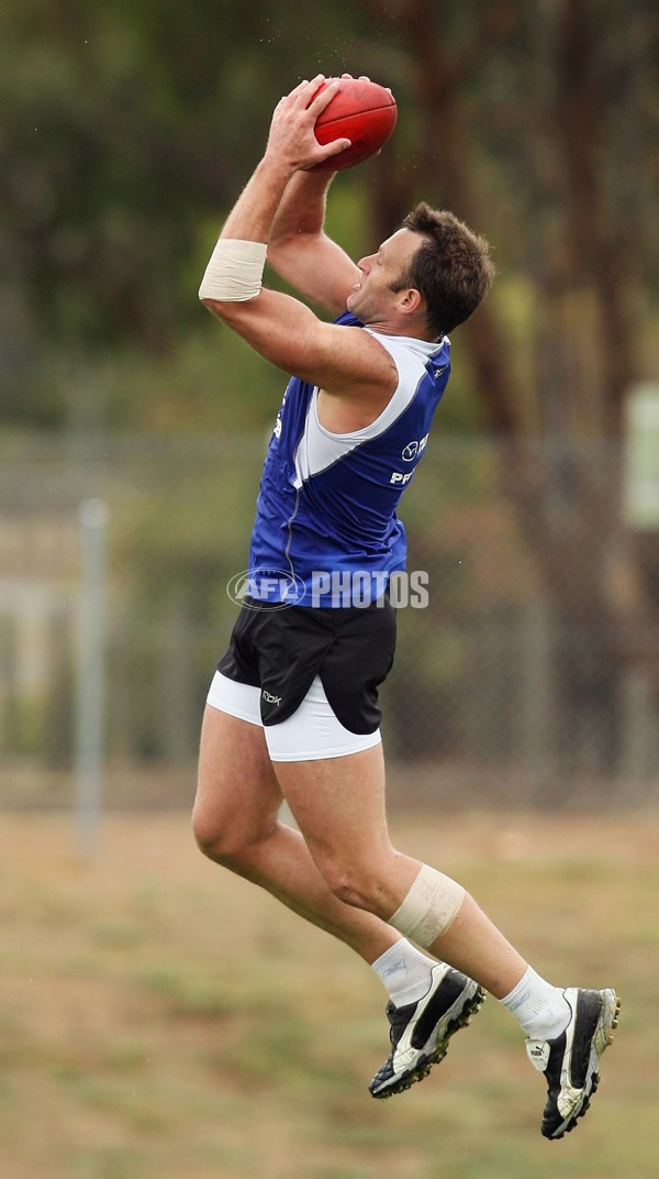 AFL 2006 Media - 2006 Kangaroos AFL Community Camp - 46410