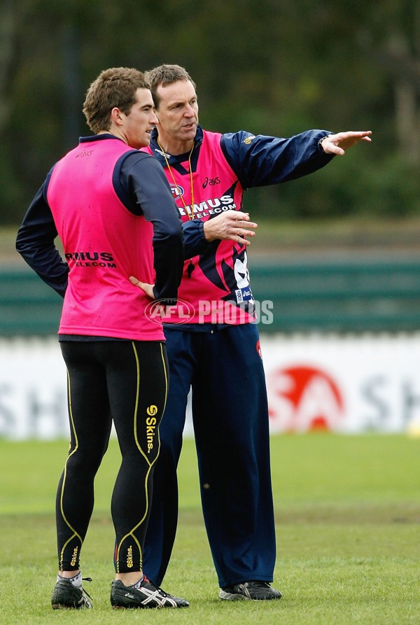 AFL 2006 Media - Melbourne Training Session 100506 - 46612