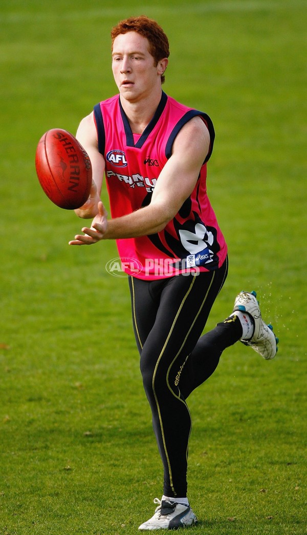 AFL 2006 Media - Melbourne Training Session 100506 - 46620