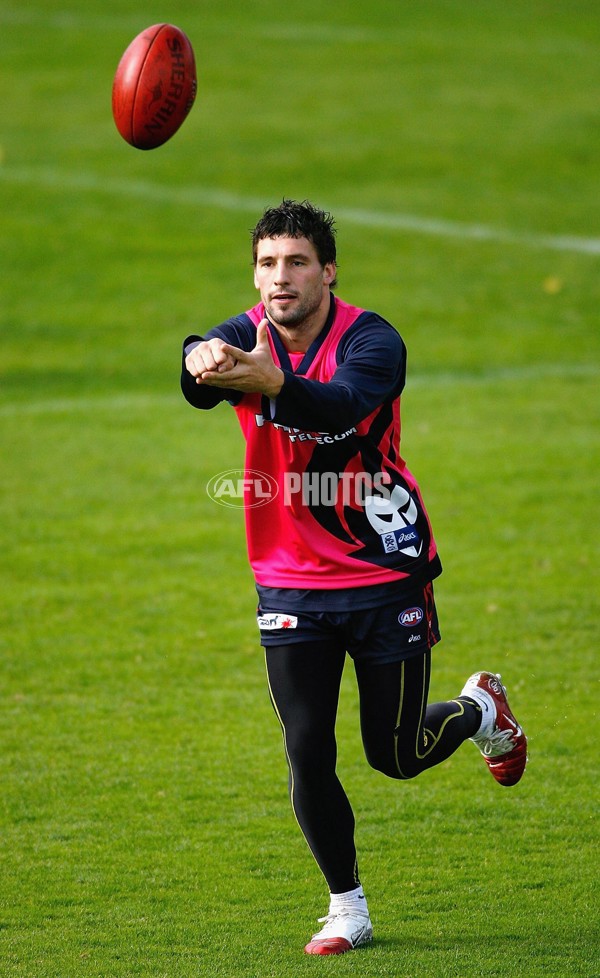 AFL 2006 Media - Melbourne Training Session 100506 - 46622