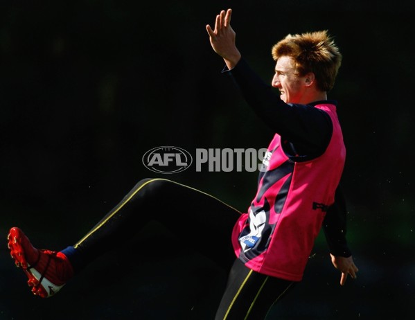 AFL 2006 Media - Melbourne Training Session 100506 - 46630