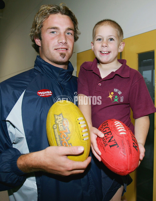 AFL 2005 Media - Carlton Community Camp - 49216