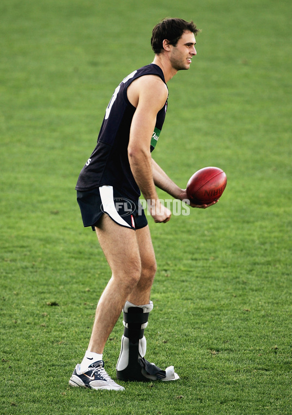 AFL 2005 Media - Carlton Training 090605 - 49673