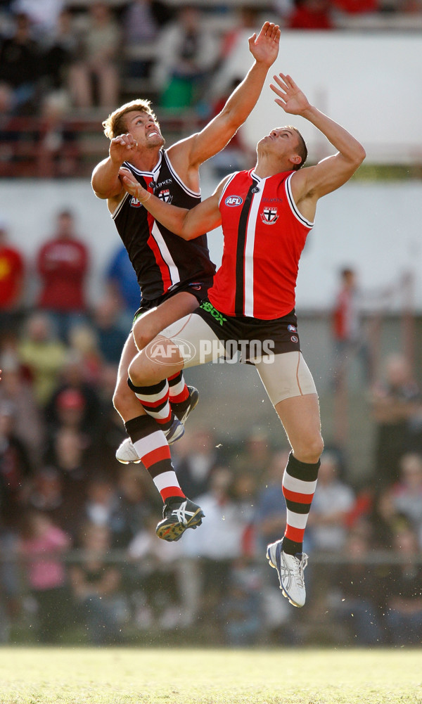 AFL 2008 Media - St Kilda Intra-Club Match 080208 - 54022