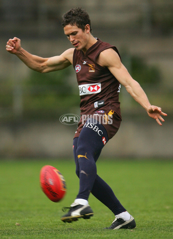 AFL 2005 Media - Hawthorn Training 180805 - 55135