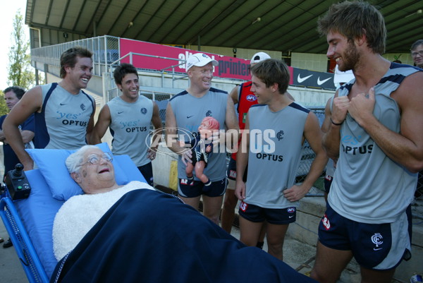 Carlton FC Training 020207 - 566