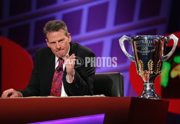 AFL 2005 Media â€“ Grand Final Footy Show 220905 - 58512