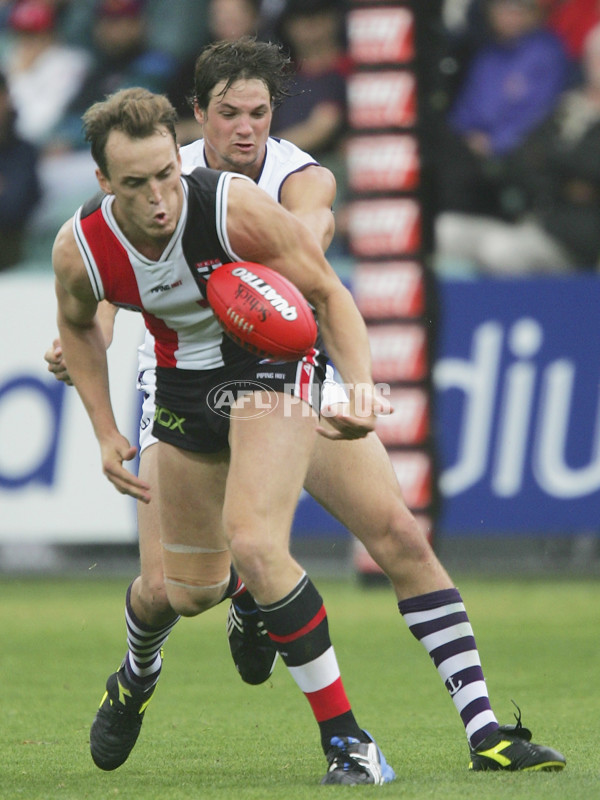 AFL 2005 Rd 2 - St Kilda v Fremantle - 58989