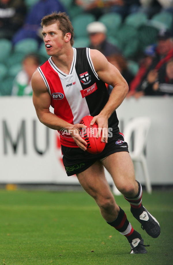 AFL 2005 Rd 2 - St Kilda v Fremantle - 59010