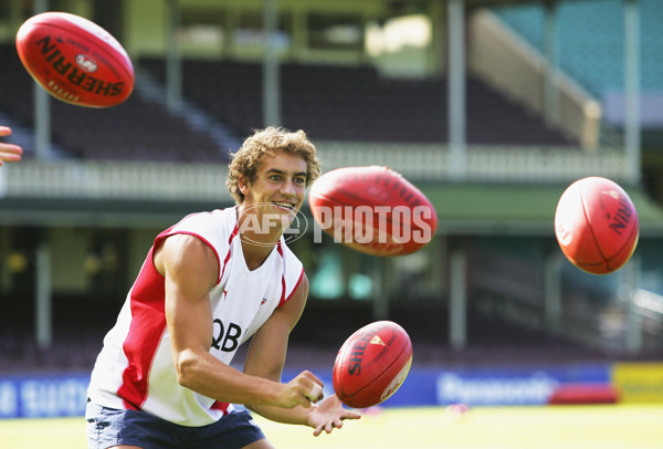 AFL 2005 Media - Sydney Swans Training 130405 - 59933