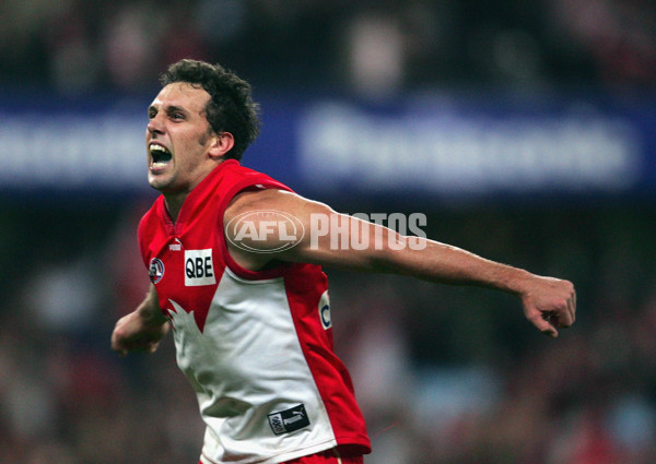 AFL 2005 2nd Semi-Final - Sydney v Geelong - 60545
