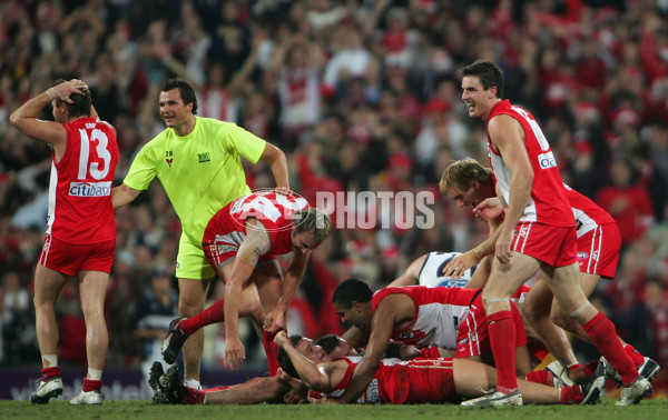 AFL 2005 2nd Semi-Final - Sydney v Geelong - 60550