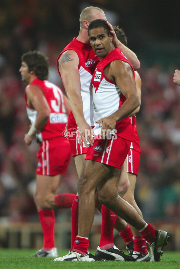 AFL 2005 2nd Semi-Final - Sydney v Geelong - 60527