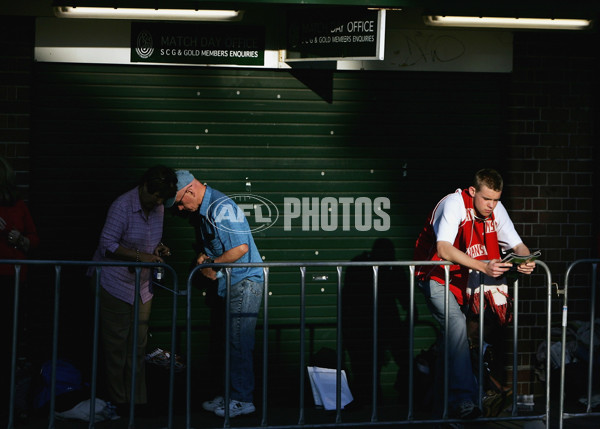 AFL 2005 2nd Semi-Final - Sydney v Geelong - 60526