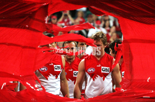 AFL 2005 2nd Semi-Final - Sydney v Geelong - 60576