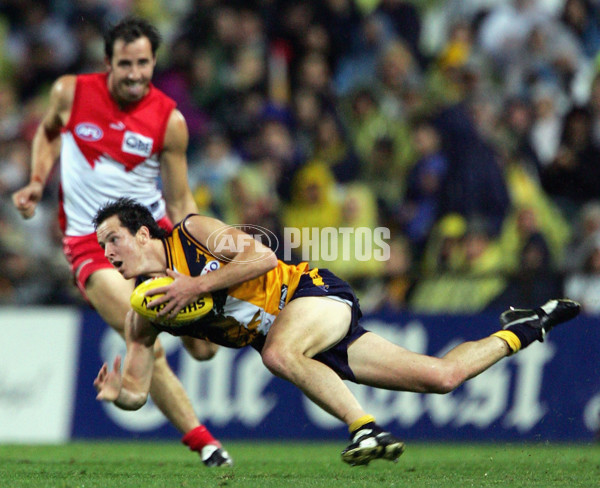 AFL 2005 Rd 6 - West Coast Eagles v Sydney Swans - 61013