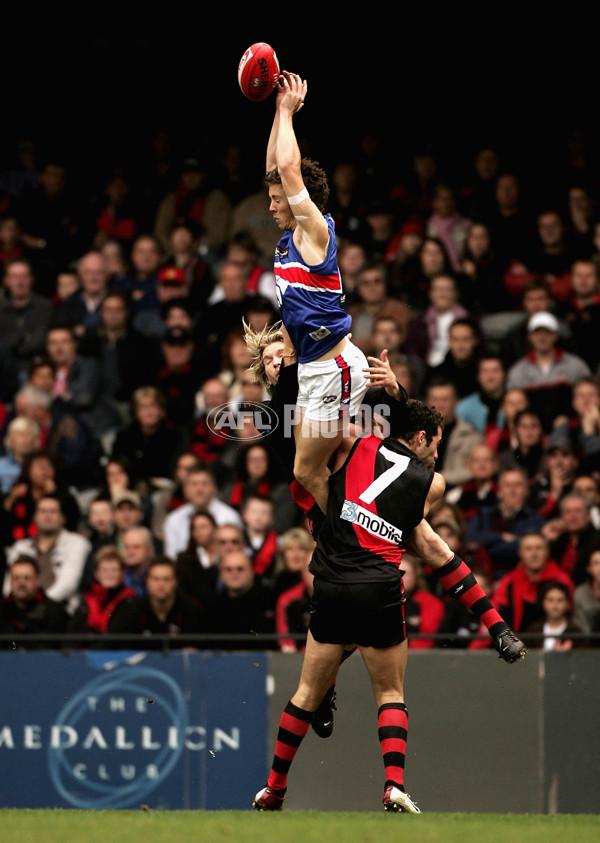 AFL 2005 Rd 10 - Essendon v Western Bulldogs - 61969