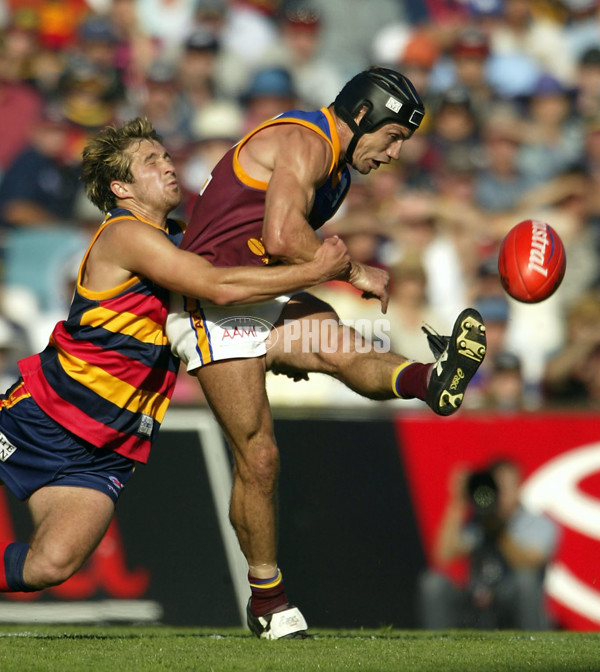 AFL 2004 Rd 2 - Adelaide v Brisbane Lions - 63187