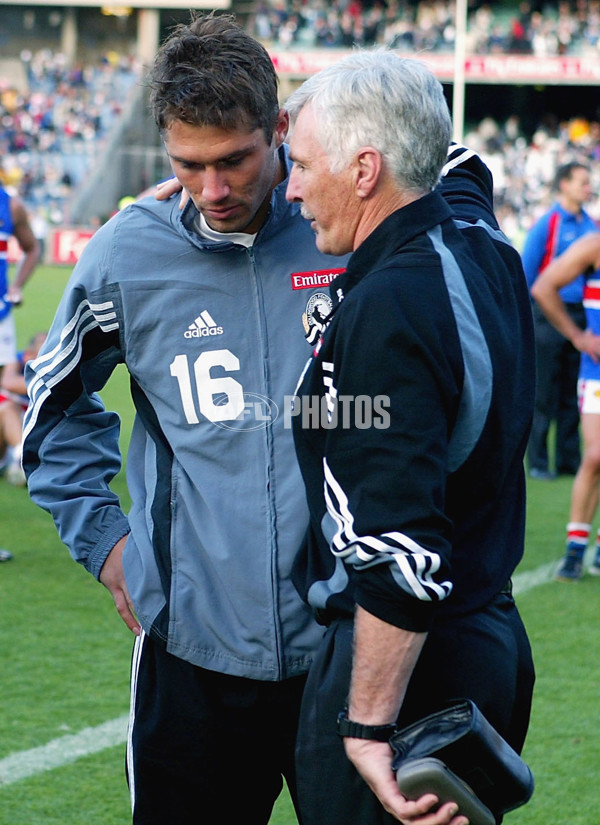 AFL 2004 Rd 2 - Collingwood v Western Bulldogs - 64417