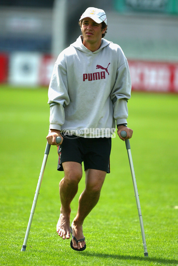 AFL 2004 Media â€“ Essendon Intra Club Match 090204 - 64862