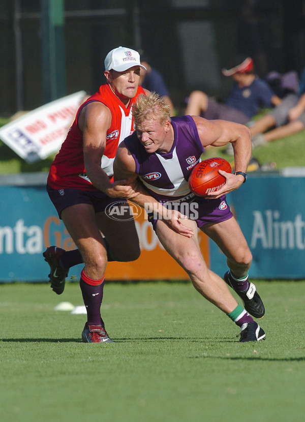 AFL 2004 Media - Fremantle Training 230304 - 65561