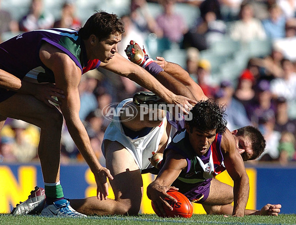 AFL 2004 Rd 3 - Fremantle v Adelaide Crows - 65626