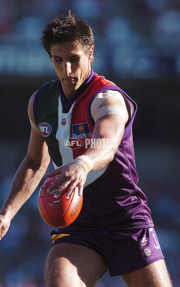 AFL 2004 Rd 3 - Fremantle v Adelaide Crows - 65628
