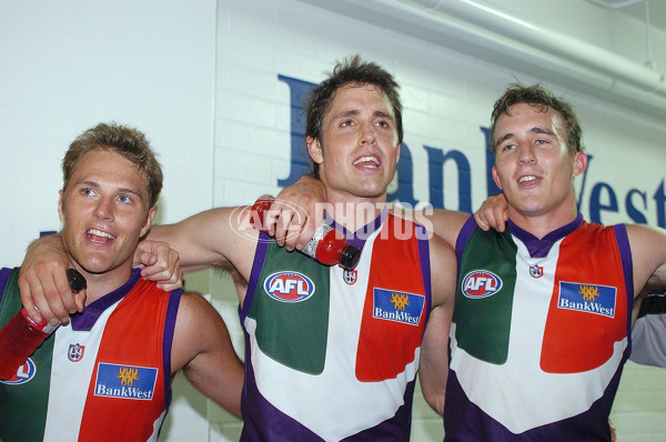 AFL 2004 Rd 3 - Fremantle v Adelaide Crows - 65631
