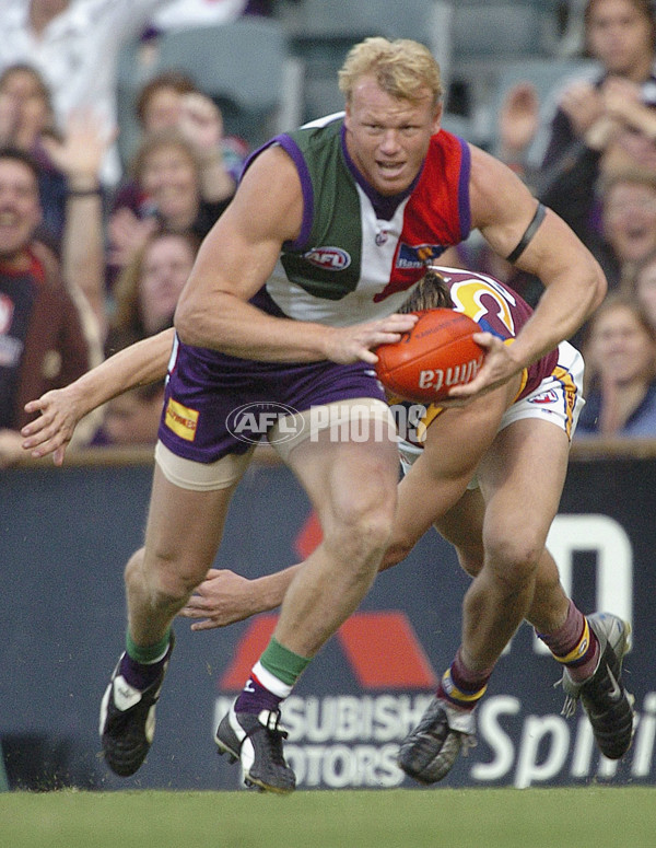 AFL 2004 Rd 9 - Fremantle v Brisbane Lions - 65737