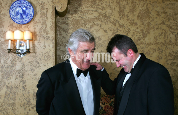 AFL 2004 Media - Hall of Fame Dinner 070604 - 66847