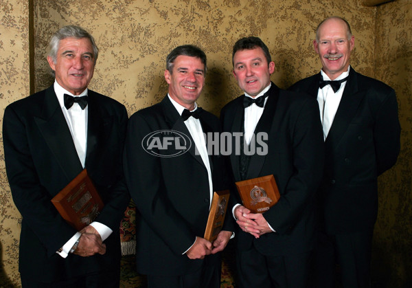 AFL 2004 Media - Hall of Fame Dinner 070604 - 66845