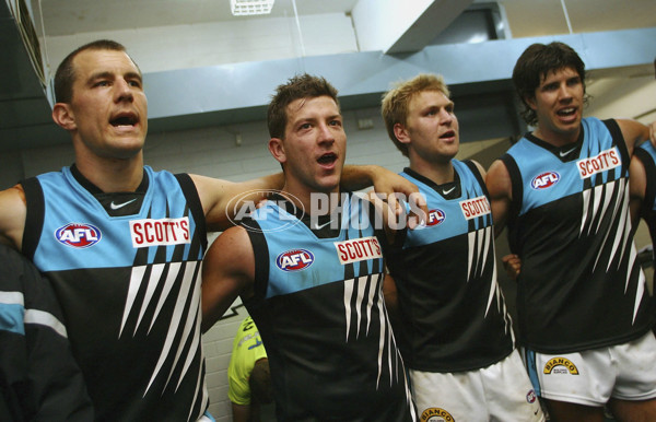 AFL 2004 Rd 22 - Adelaide Crows v Port Adelaide - 113874