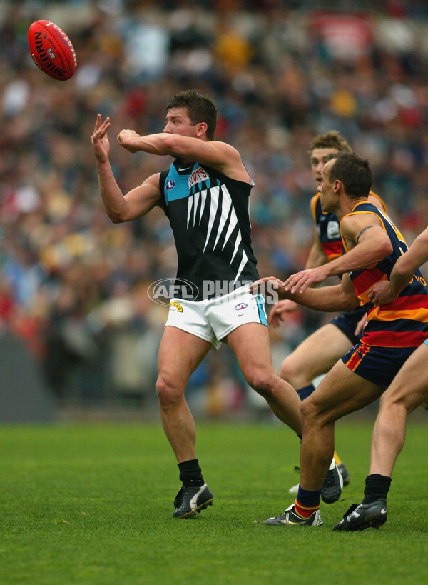 AFL 2004 Rd 22 - Adelaide Crows v Port Adelaide - A-37052066