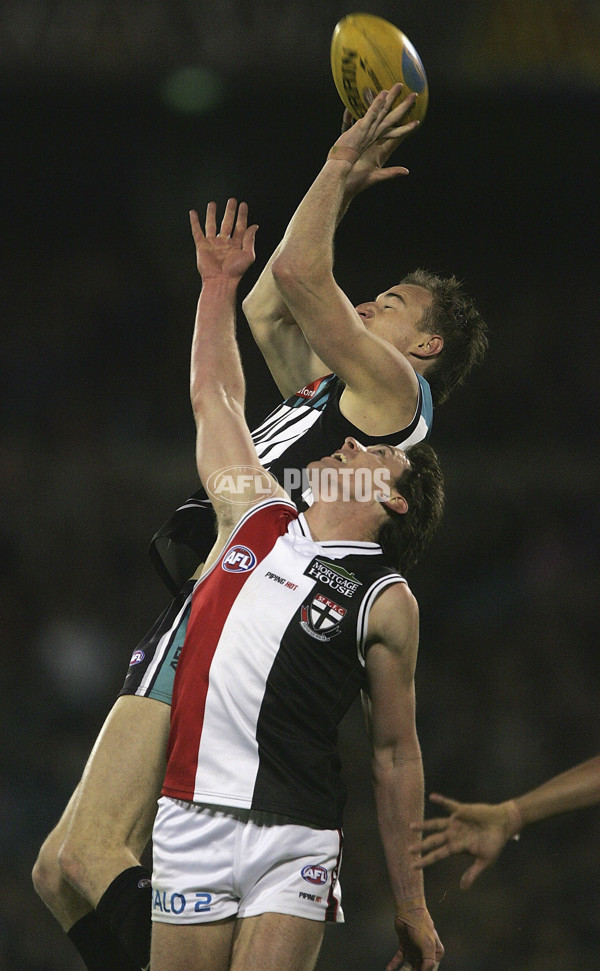 AFL 2004 1st Preliminary Final - Port Adelaide v St Kilda - 113912