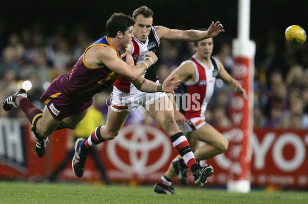 AFL 2004 2nd Qualifying Final - Brisbane v St Kilda - A-37055097