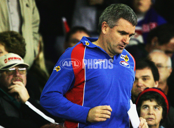 AFL 2004 Rd 19 - Western Bulldogs v Hawthorn - 117401