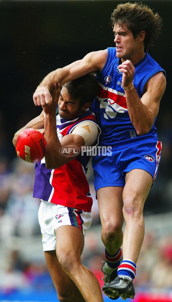 AFL 2003 Rd 7 - Western Bulldogs v Fremantle - 118394