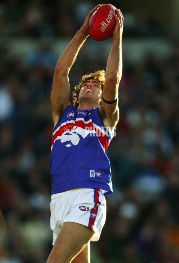 AFL 2003 Rd 9 - Adelaide v Western Bulldogs - 118432