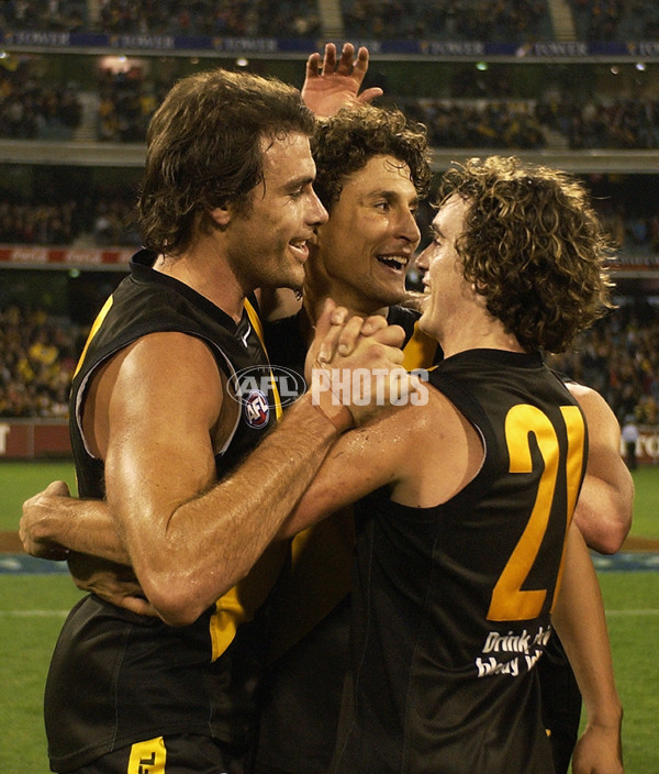 AFL 2003 Rd 8 - Melbourne v Richmond - 120052