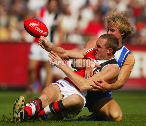 AFL 2003 Rd 1 - Kangaroos v St Kilda - 120344