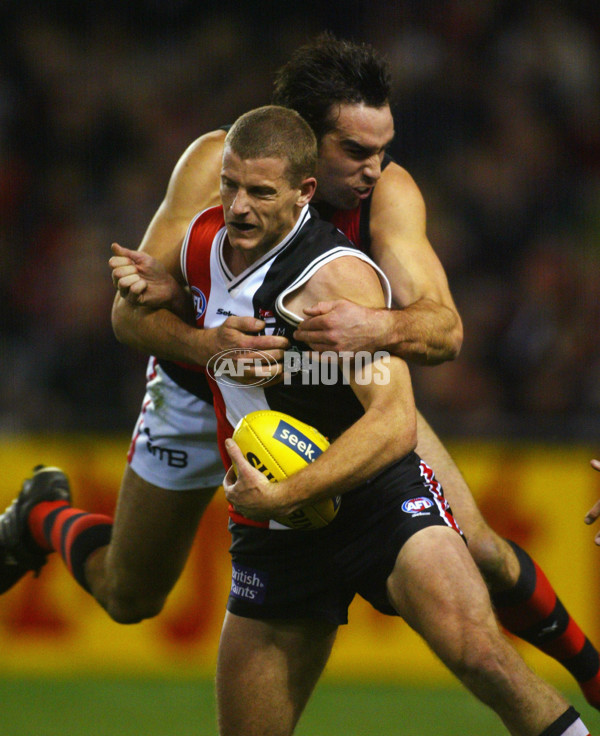 AFL 2003 Rd 14 - St Kilda v Essendon - 120584