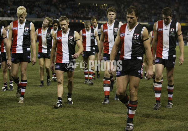 AFL 2003 Rd 14 - St Kilda v Essendon - 120574