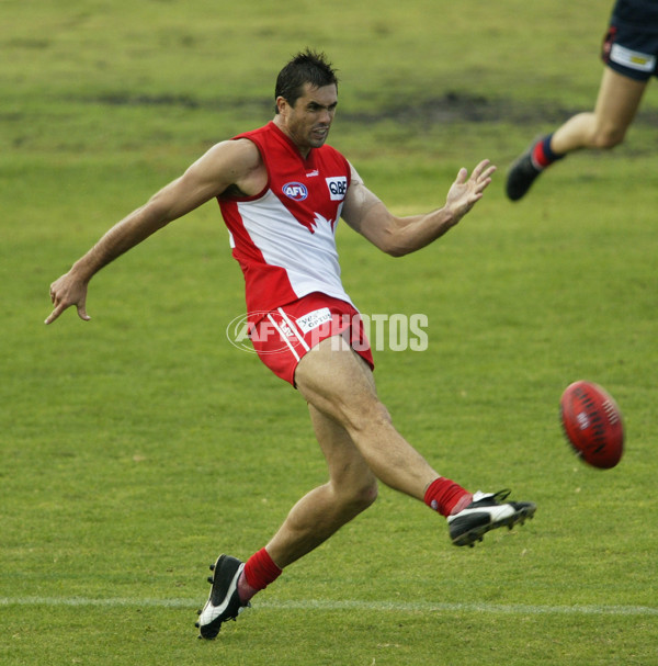 AFL 2003 Practice Match - Sydney v Melbourne - 120827