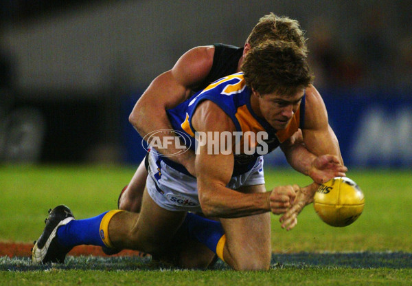 AFL 2003 Rd 10 - Essendon v West Coast - 121626