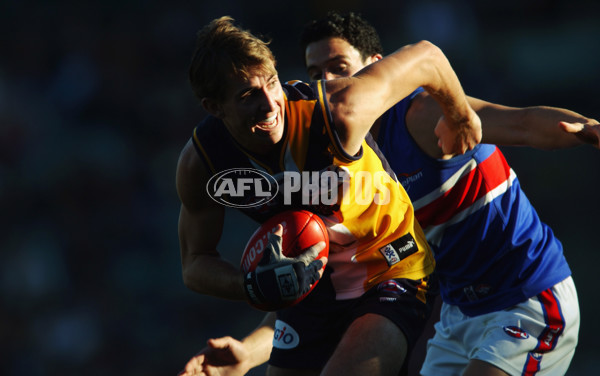 AFL 2003 Rd 11 - West Coast v Western Bulldogs - A-37111698