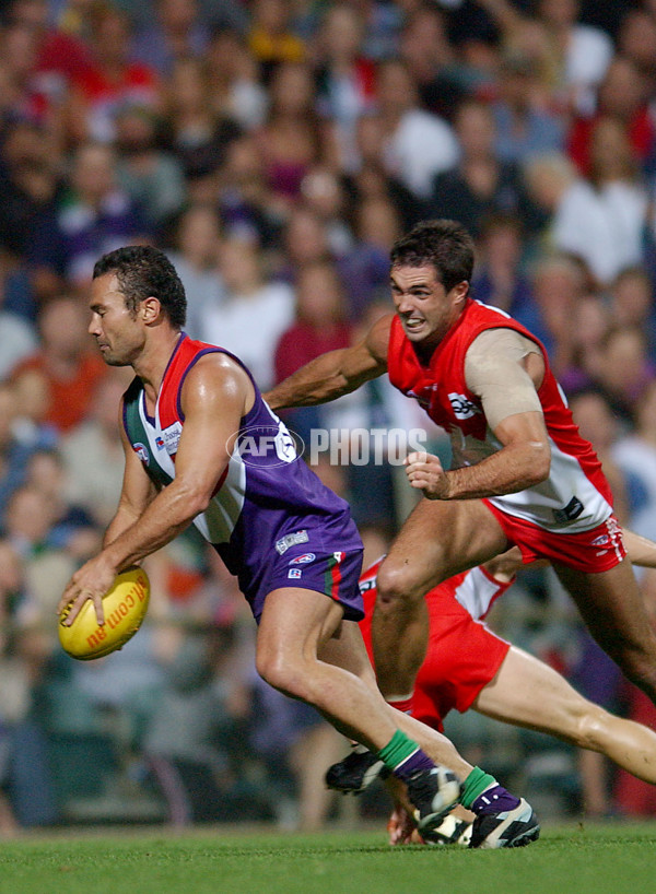 AFL 2003 Rd 2 - Fremantle v Sydney - 123768