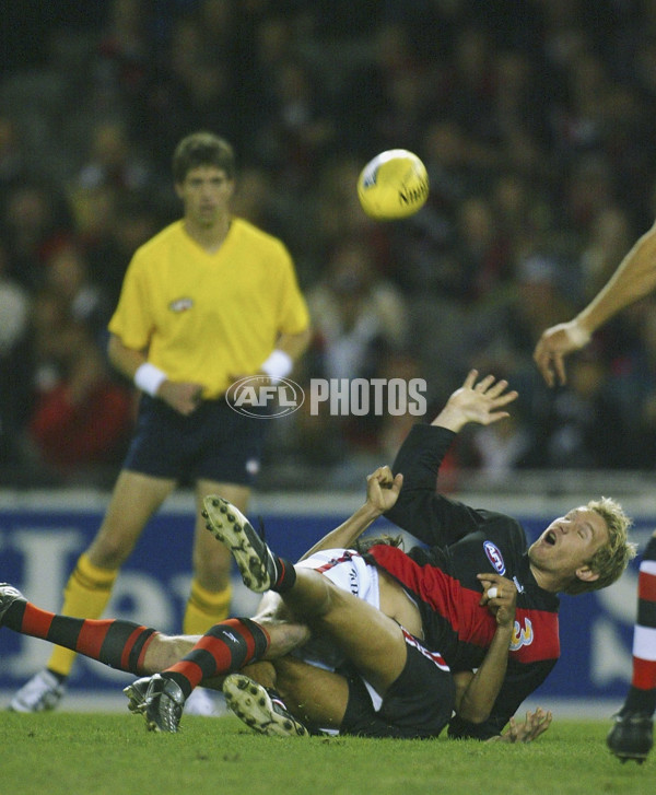 AFL 2003 Rd 14 - St Kilda v Essendon - 128029