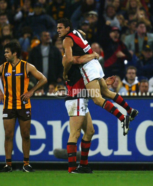 AFL 2003 Rd 8 - Hawthorn v Essendon - 127879