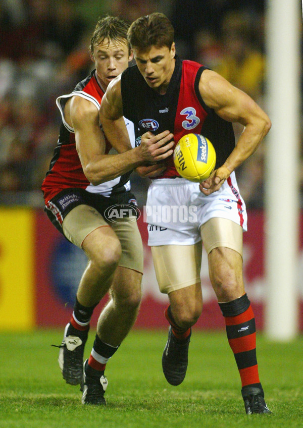 AFL 2003 Rd 14 - St Kilda v Essendon - 128031